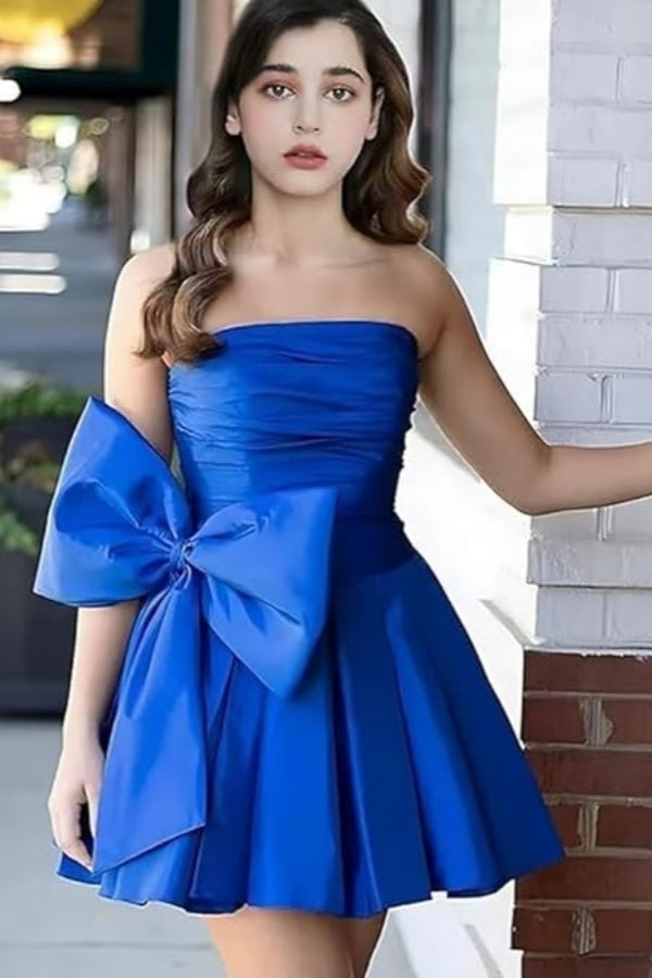 Chic Short Homecoming Dresses A-line Sleeveless Strapless Ruched Lace Up Party Dresses with Bow