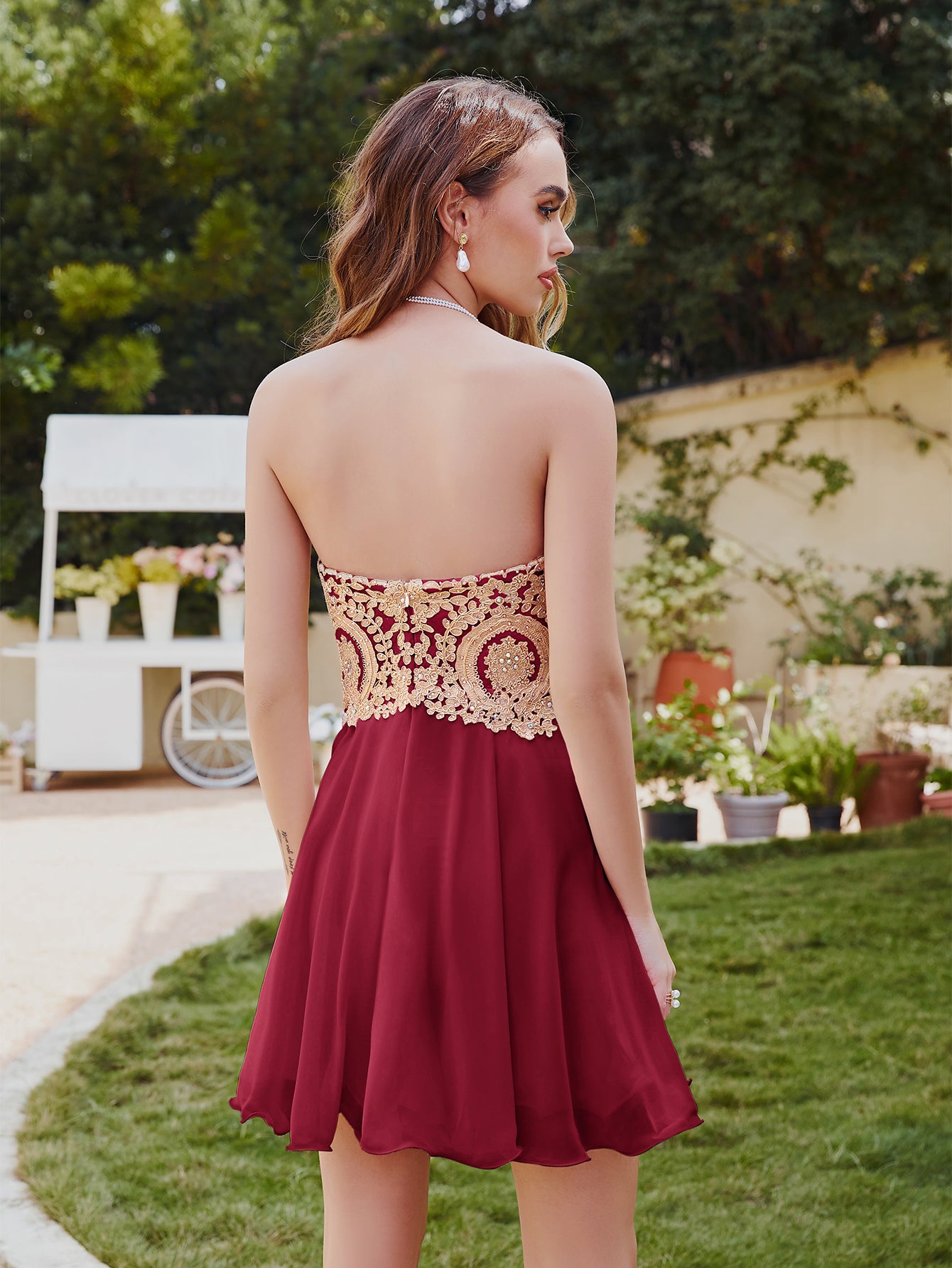 A-Line Strapless Short Chiffon Prom Dresses with Beadings