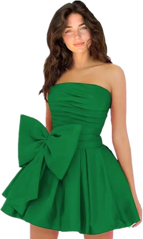 Chic Short Homecoming Dresses A-line Sleeveless Strapless Ruched Lace Up Party Dresses with Bow