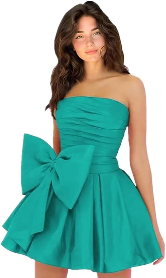 Chic Short Homecoming Dresses A-line Sleeveless Strapless Ruched Lace Up Party Dresses with Bow