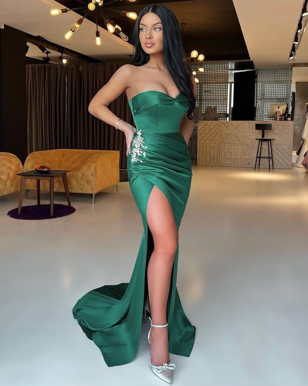 Emerald Green Sweetheart Sleeveless Mermaid Prom Dress Split with Rhinestones: