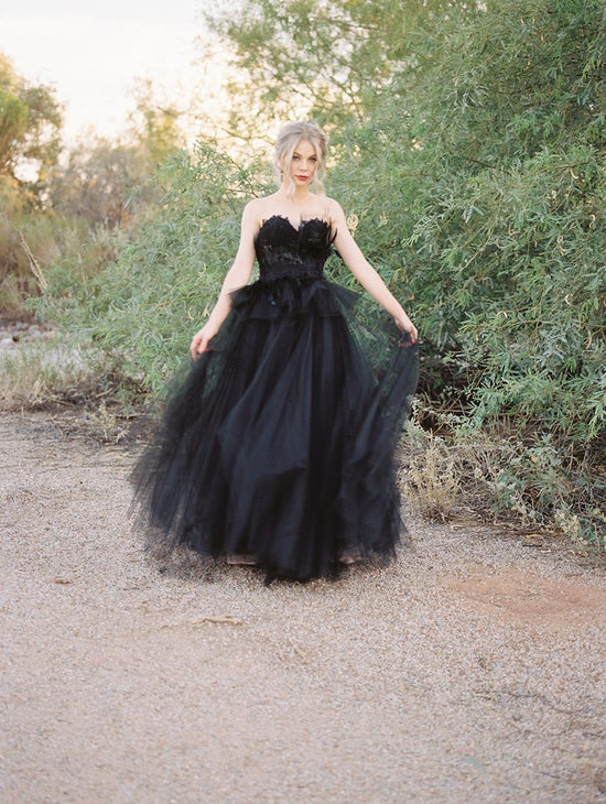 Classy Long Princess Sweetheart Open Back Tulle Black Wedding Dress with Lace-BIZTUNNEL