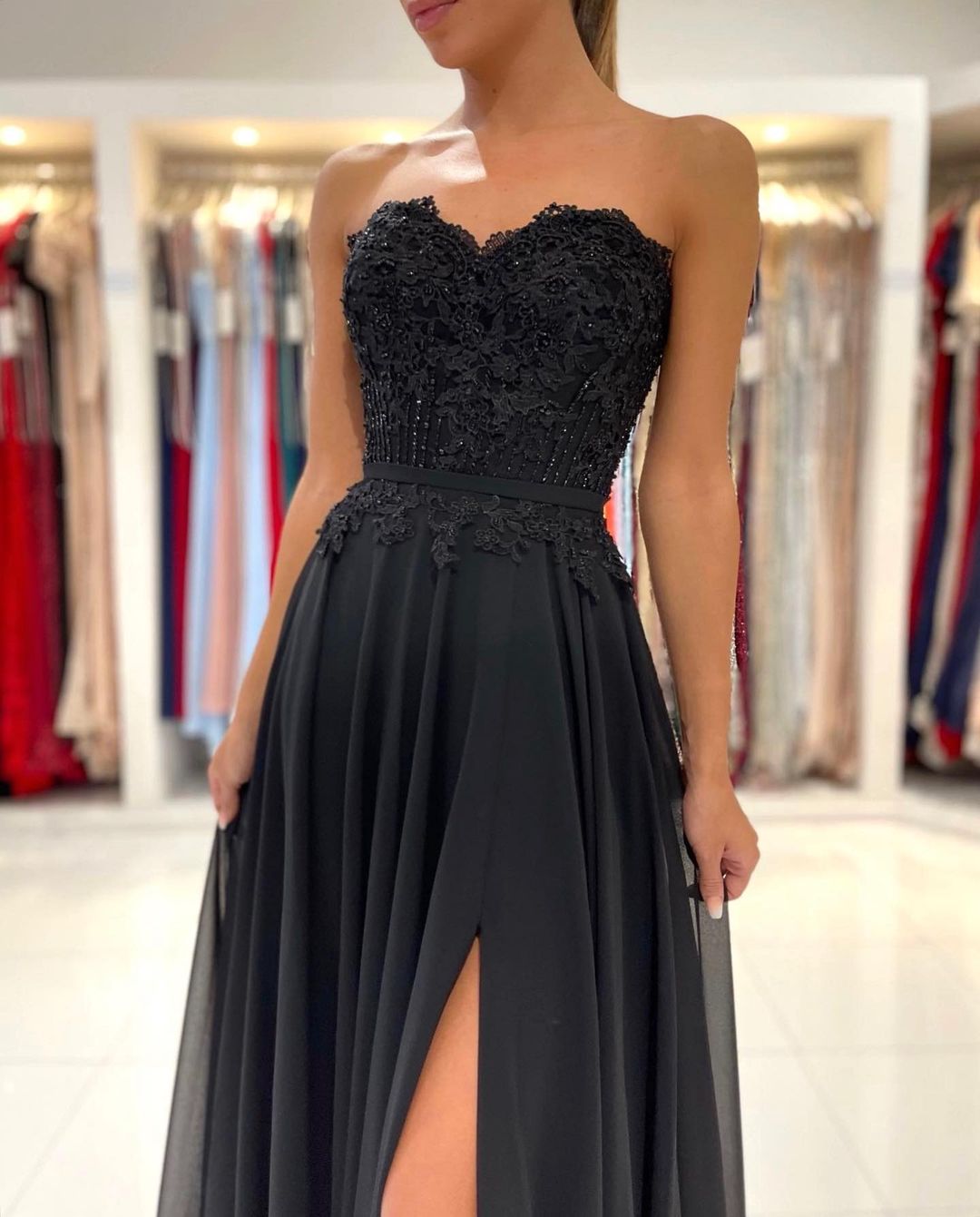 Elegant Black Long A-line Sweetheart Chiffon Prom Dress with Slit-BIZTUNNEL