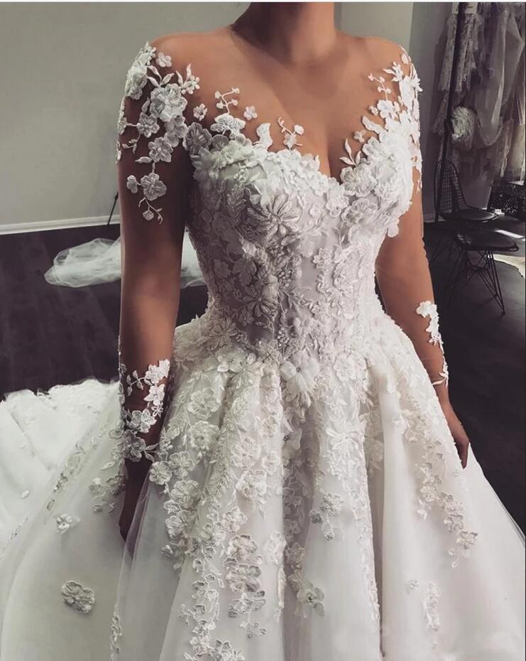 Elegant Long A-Line Bateau Appliques Lace Wedding Dress with Sleeves-BIZTUNNEL