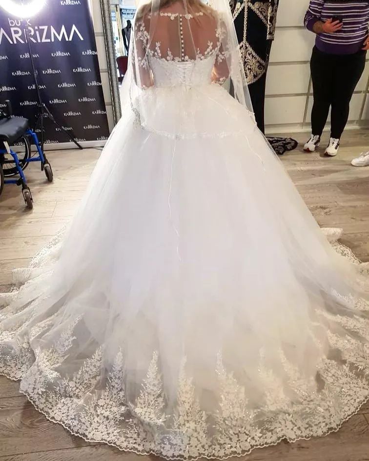 Elegant Long A-line Sweetheart Tulle Wedding Dress-BIZTUNNEL