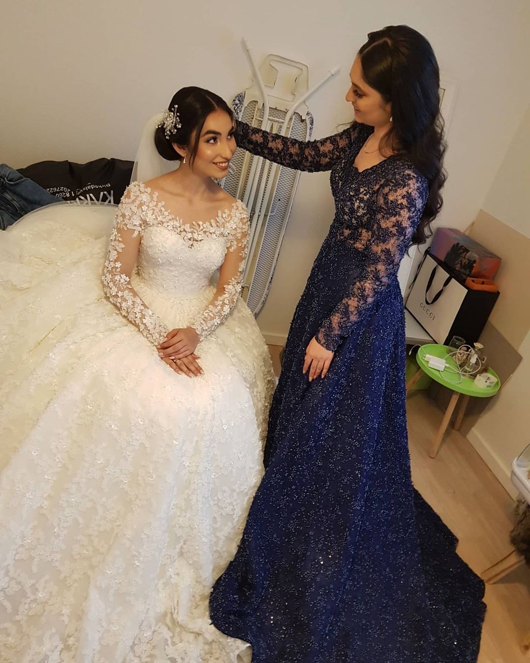 Elegant Long Princess Tulle Lace Wedding Dresses with Sleeves-BIZTUNNEL