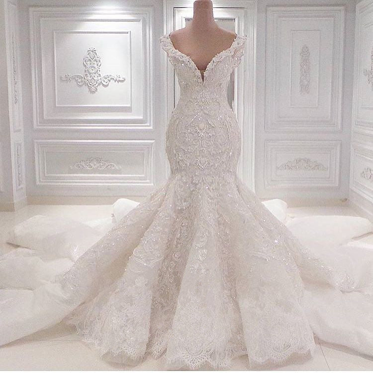 Gorgeous Long Mermaid V-neck Appliques Lace Ruffles Wedding Dress-BIZTUNNEL