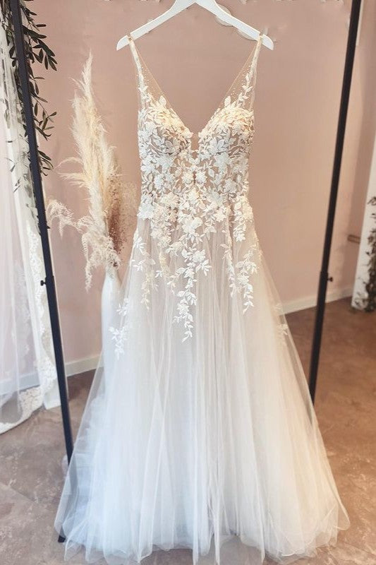 Long A-Line Appliques Lace Spaghetti Straps Sweetheart Tulle Wedding Dresses-BIZTUNNEL