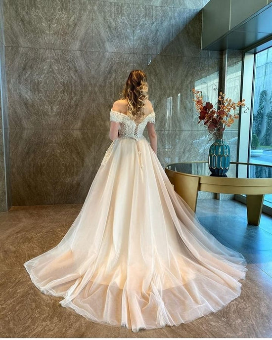 Long A-Line Sweetheart Off-the-Shoulder Backless Tulle Appliques Lace Wedding Dress-BIZTUNNEL