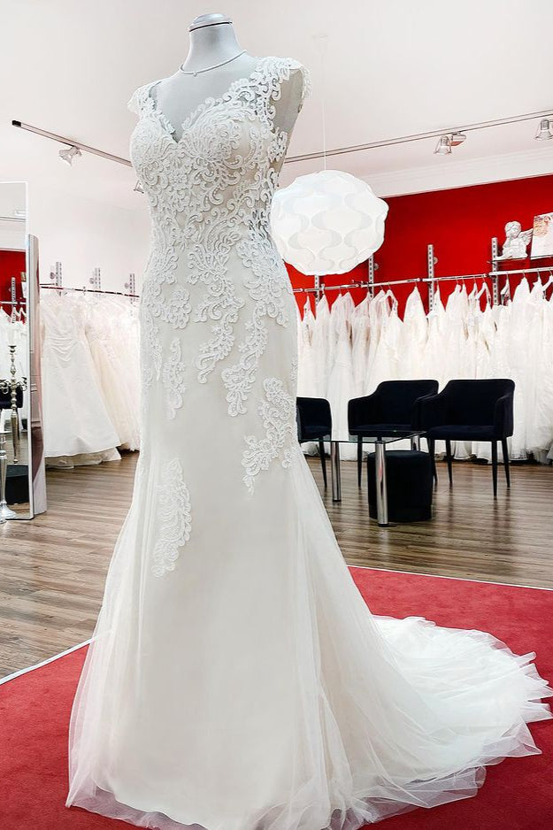 Long Mermaid Lace Sweetheart Open Back Wedding Dress with Appliques Lace-BIZTUNNEL