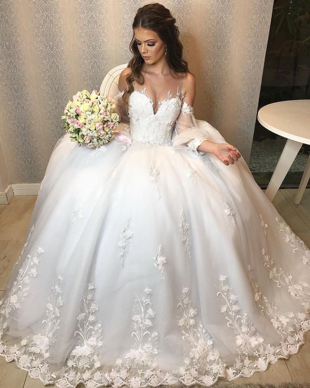 Long Princess Off-the-shoulder Tulle Wedding Dress with Bubble Sleeves-BIZTUNNEL