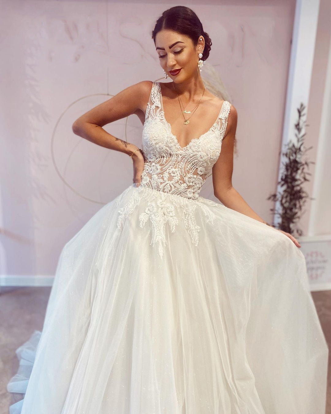 Stunning Long A-Line V-neck Backless Wedding Dress With Appliques Lace-BIZTUNNEL